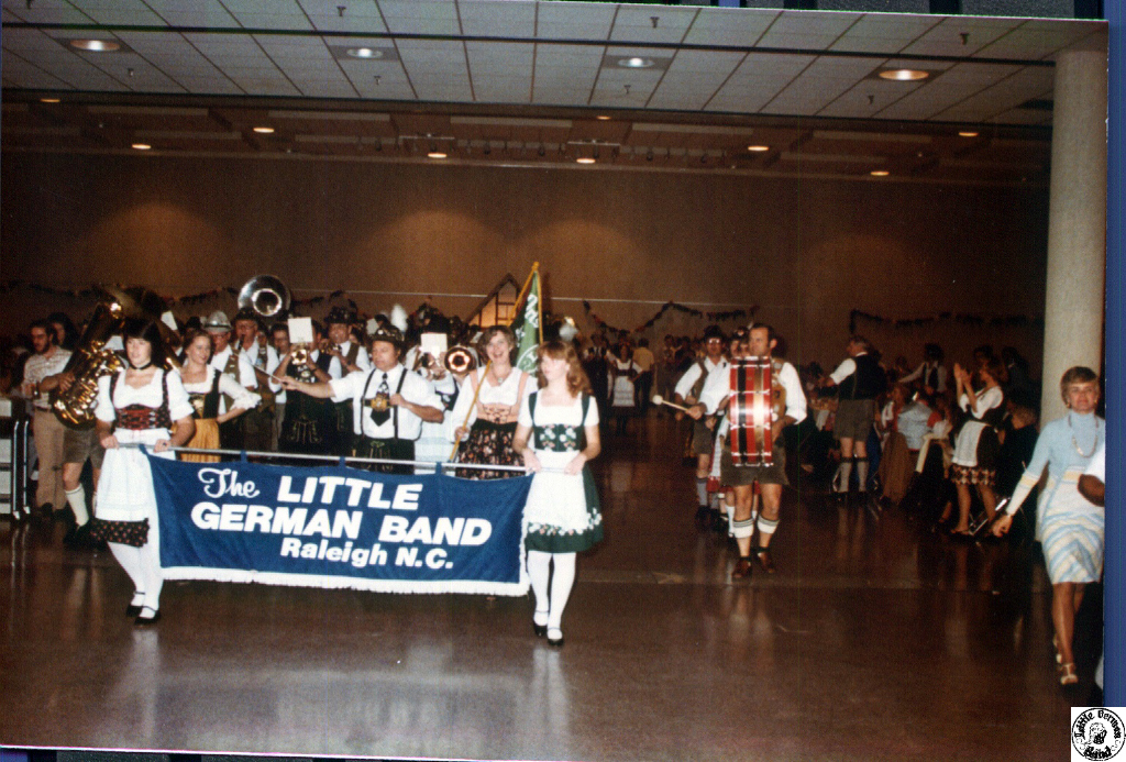 1981 10 10 09 Oktoberfest @ Civic Center.jpg